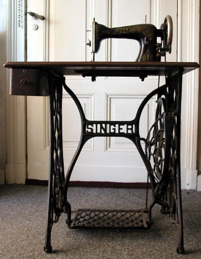 Industrial Juki Sewing Machine, Single Needle